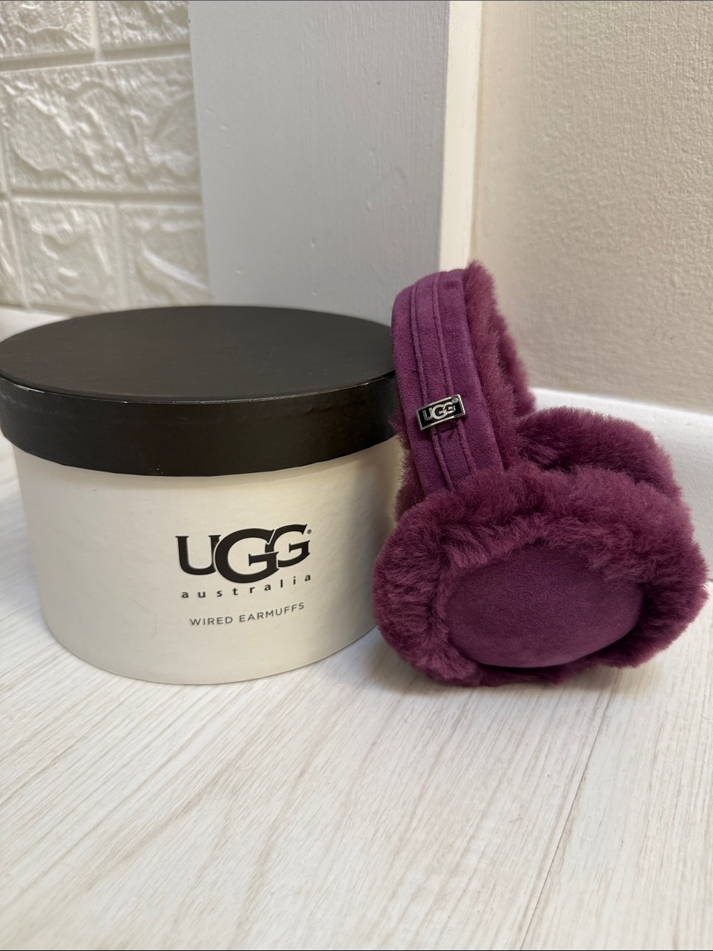 UGG Plum Plush Wired Earmuffs & Box
